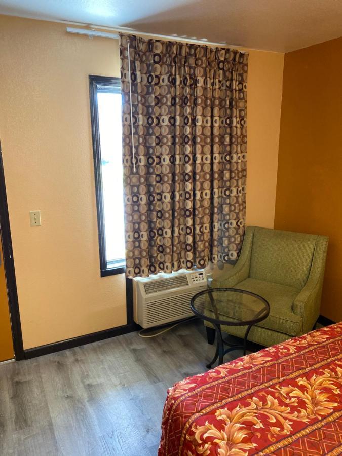 Deluxe Inn Hardeeville Exterior photo